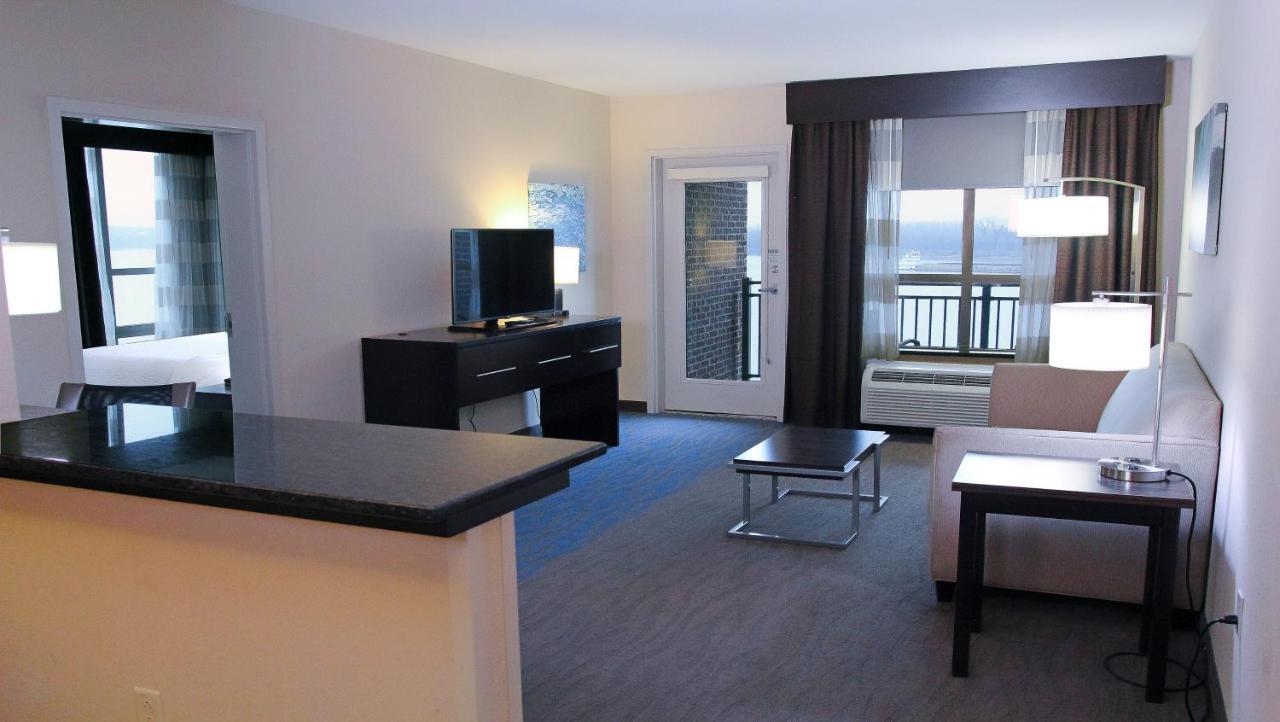 Riverfront By Ihg 3*