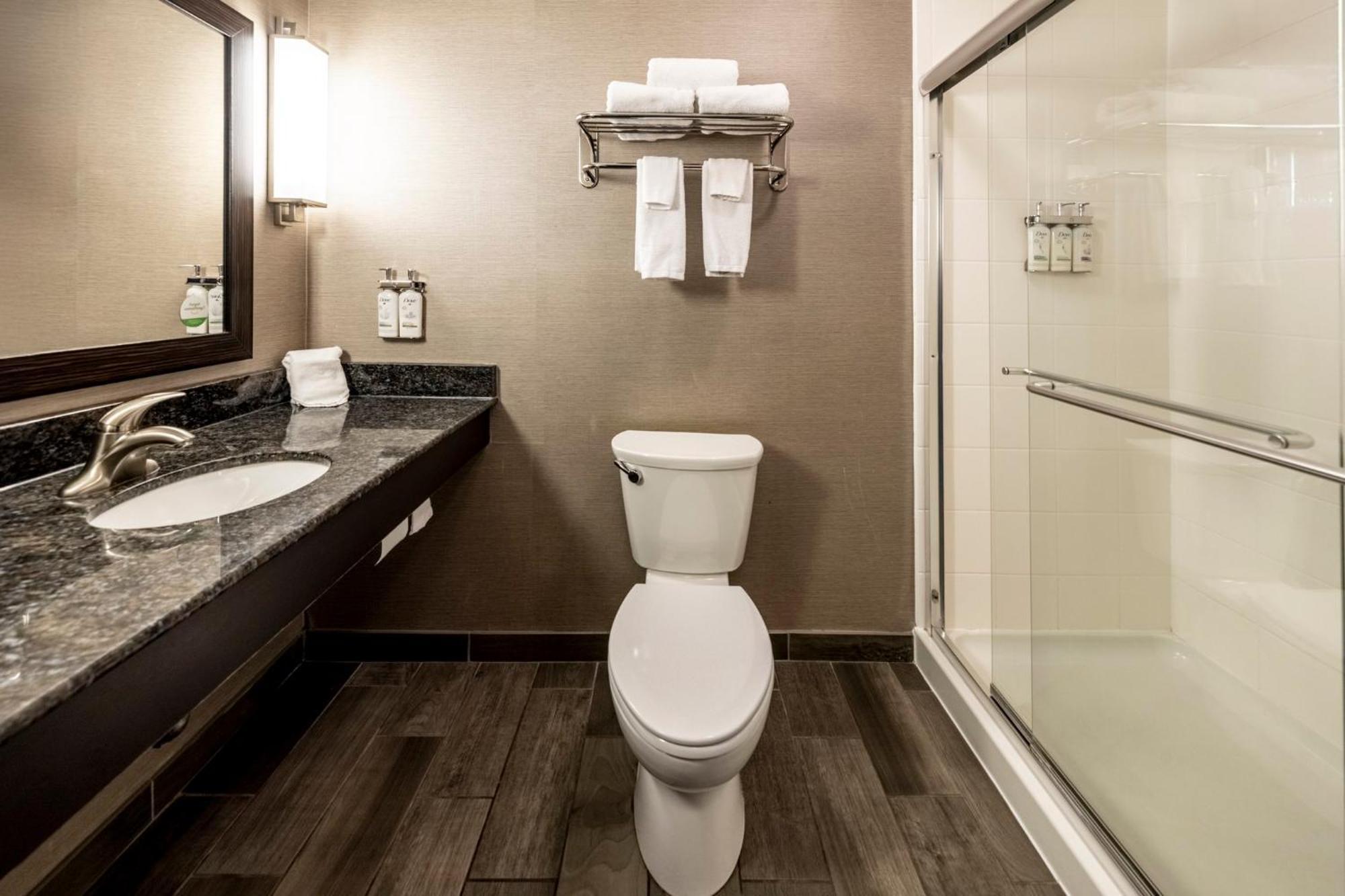 Hotel Riverfront By Ihg 3*